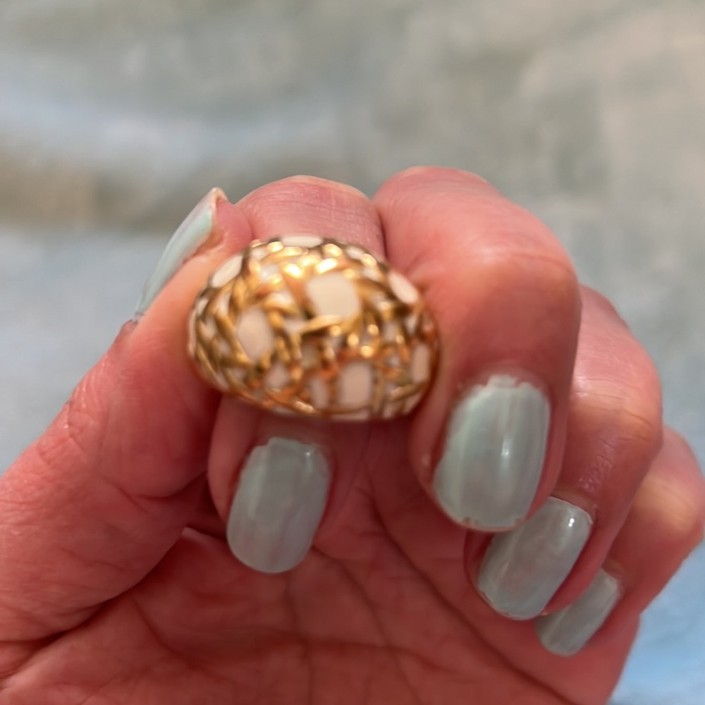 Kate Spade Ring - Picture 3 of 5